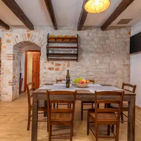Apartment Marceta *